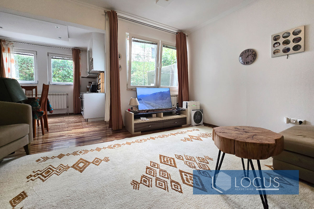 7. Dnevni boravak.jpg